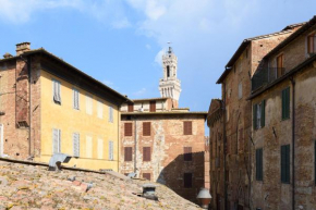 Selva Loft Torre del Mangia bright view wi fi, air conditioning